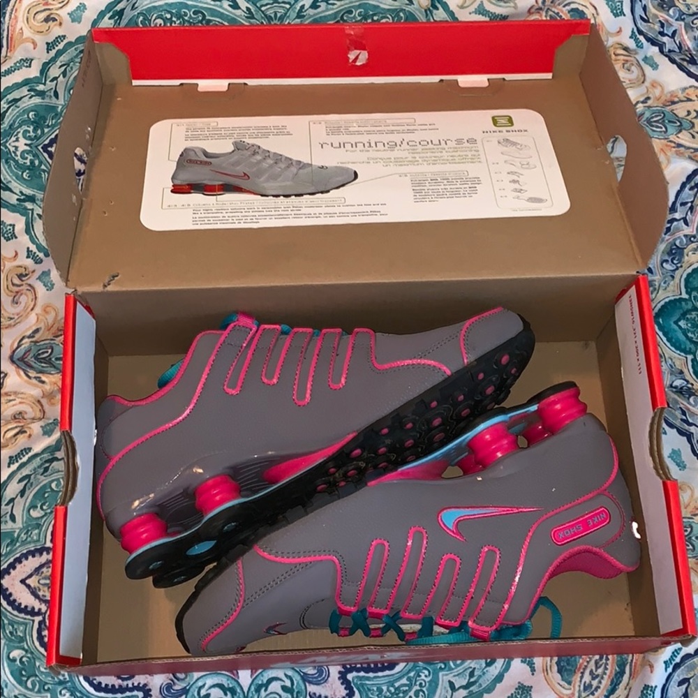 Nike Shox Running/Course Shoes